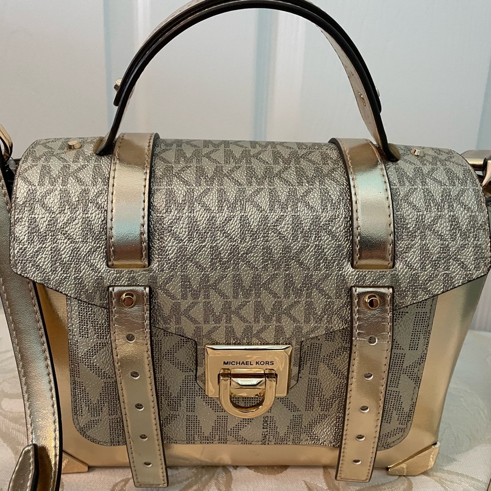 Gorgeous Gold Michael Kors Purse Manhattan Satchel,